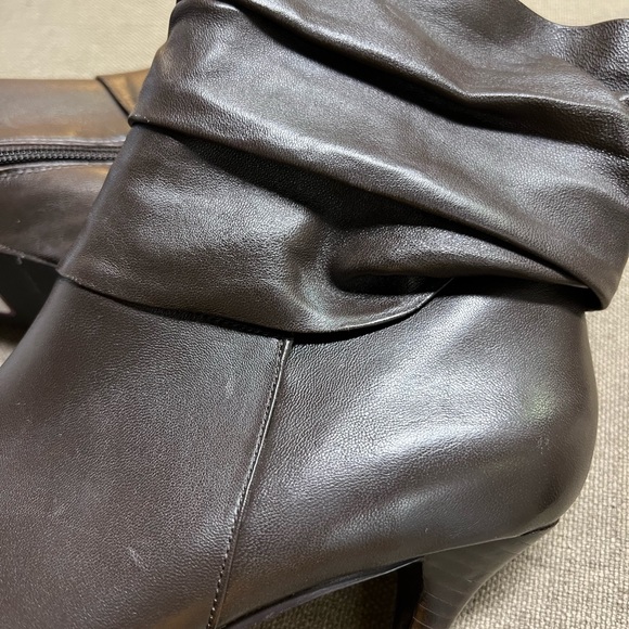 Chocolate Brown Carlos Santana Booties - Picture 6 of 8